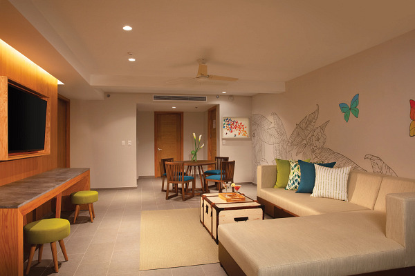 Dreams Natura - Rooms - Preferred Club Master Suite Living Area