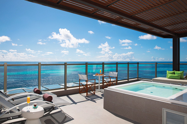 Preferred Club Master Suite Ocean Front Terrace