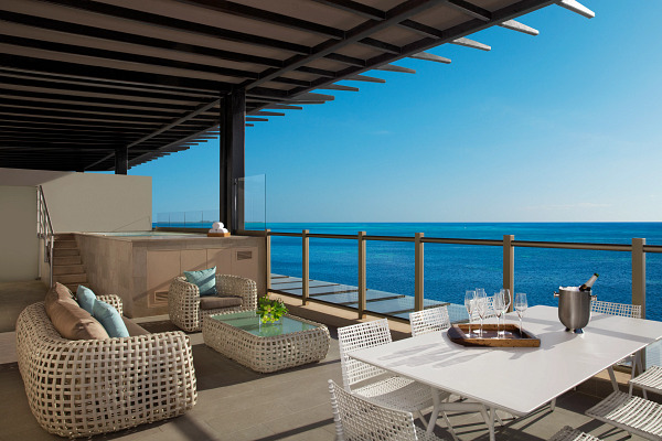 Preferred Club Presidential Suite – Terrace on 8th Floor