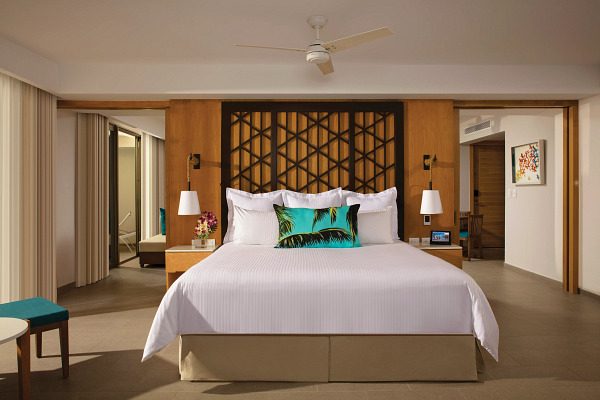 Preferred Club Master Suite/Preferred Club Governor Suite