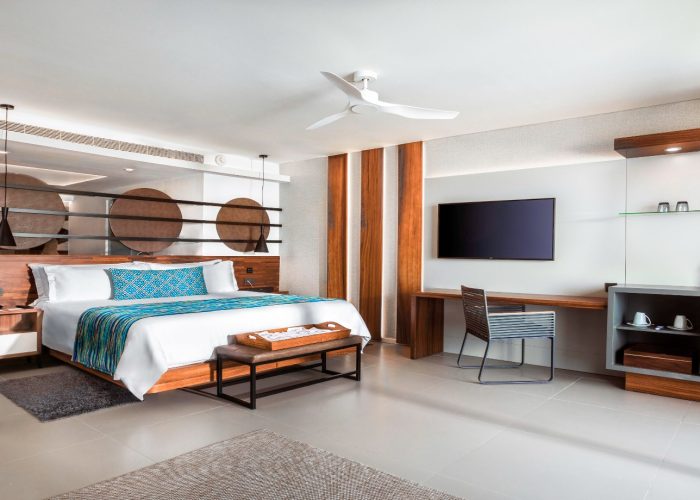Sky View Suite (Rooftop Outdoor Jacuzzi) - Bedroom